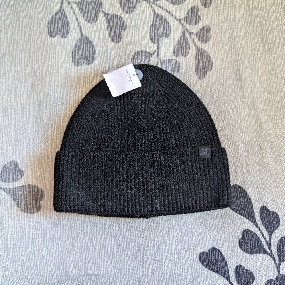 NWT American Eagle Outfitters Ribbed Knit Beanie Unisex Steel Gray